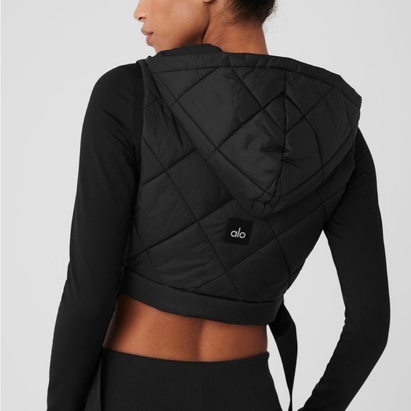 New ALO Snowrider Puff Sleeveless Vest Size Large - Picture 2 of 6